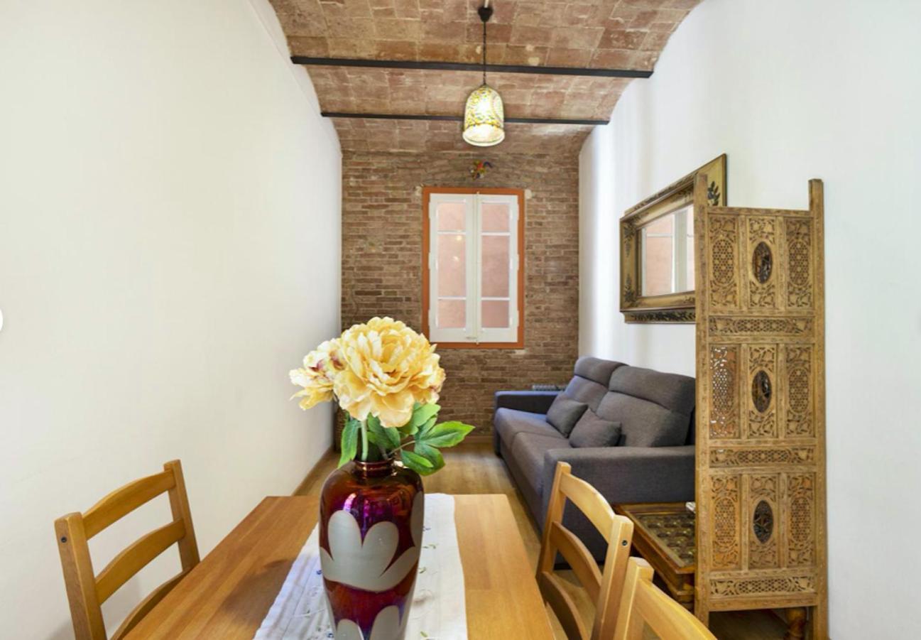 Great Apartment In Sagrada Familia With Balcony Барселона Экстерьер фото